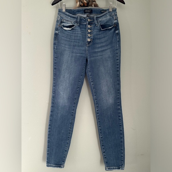 Judy Blue Denim - Judy Blue High Rise Button Fly Skinny Fit Blue Denim Jeans Women’s Size 7/28